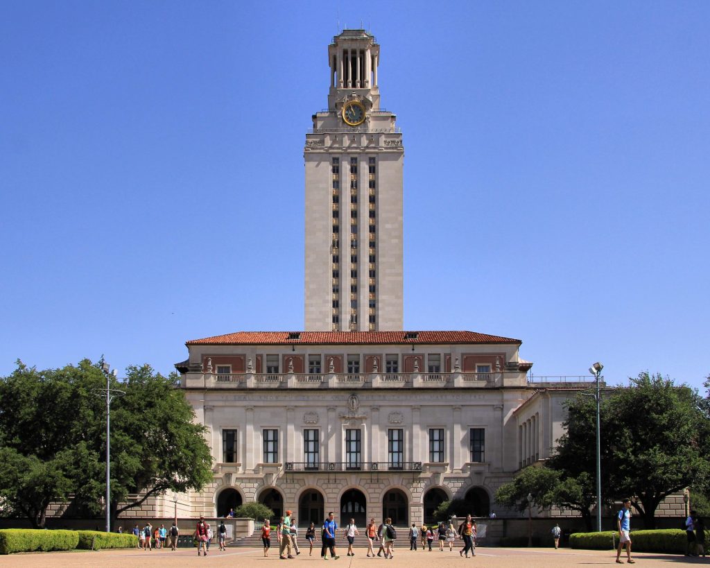 University_of_texas_at_austin_main_building_2014